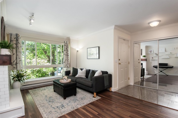 Photo 5 at 1 - 270 E Keith Road, Central Lonsdale, North Vancouver