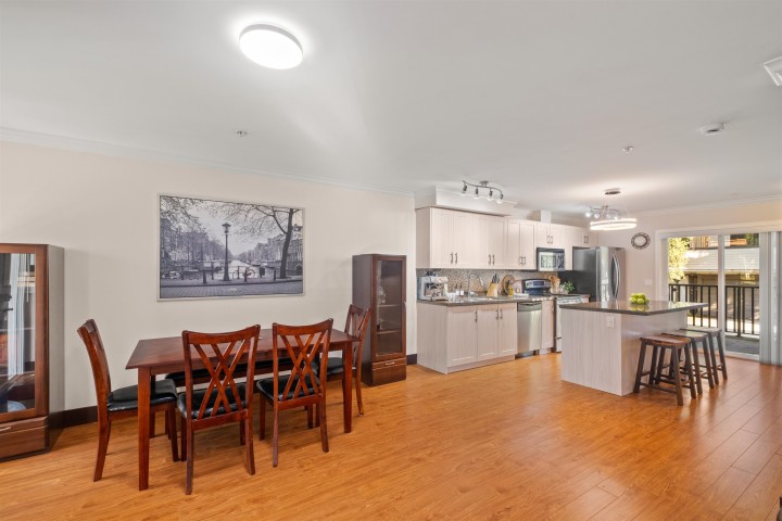 Photo 9 at 1127 St. Andrews Avenue, North Vancouver
