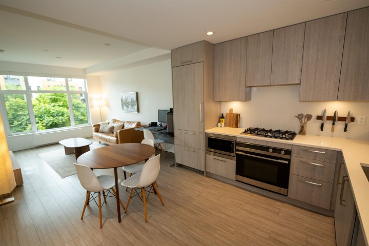 Photo 5 at 214 - 707 E 3rd Street, Queensbury, North Vancouver