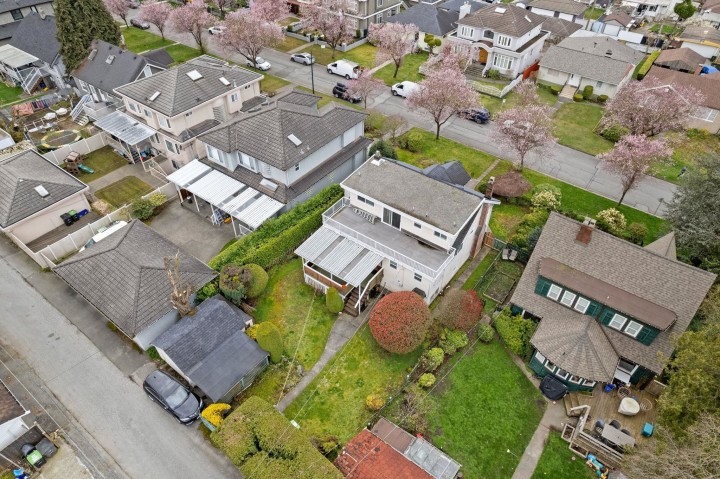 Photo 7 at 5878 Arlington Street, Killarney VE, Vancouver East