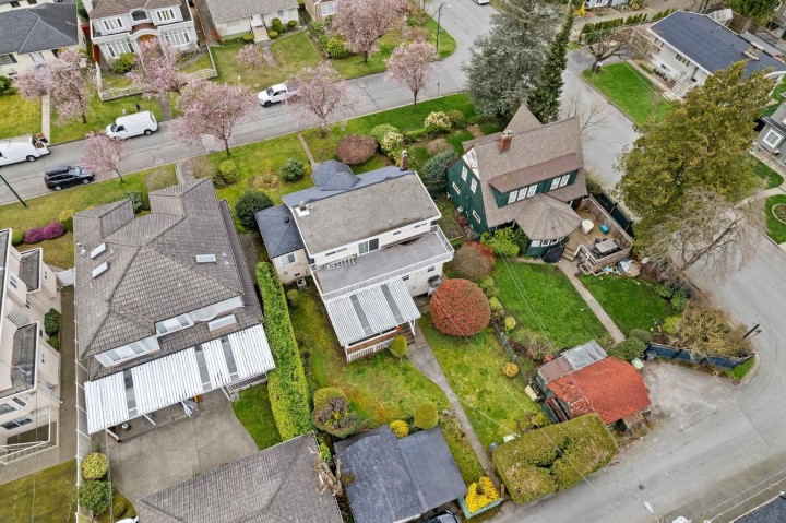 Photo 5 at 5878 Arlington Street, Killarney VE, Vancouver East