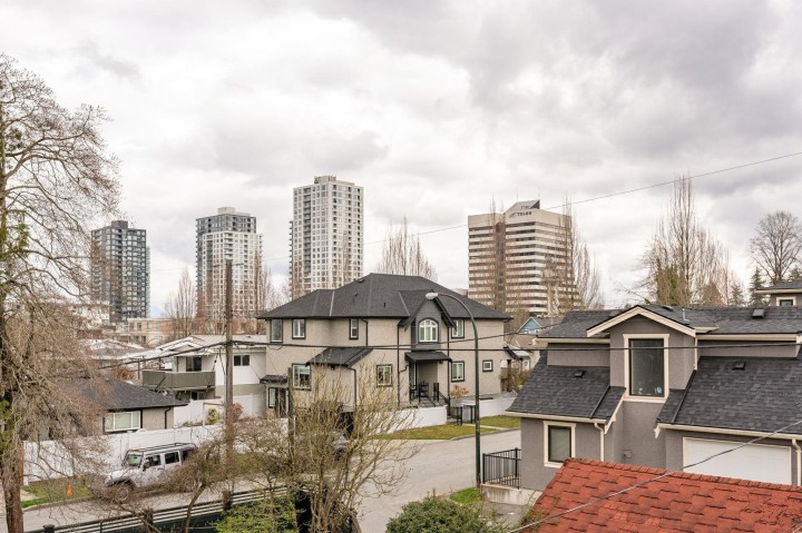Photo 14 at 5878 Arlington Street, Killarney VE, Vancouver East