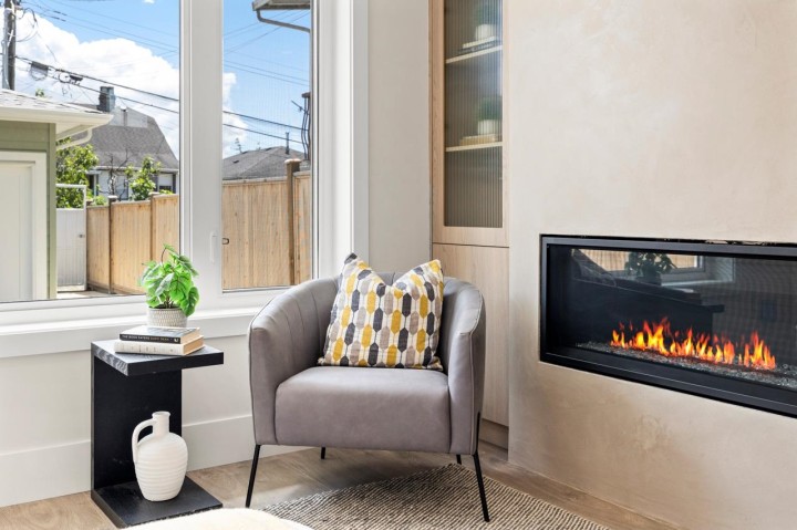 Photo 12 at 2 - 2528 Turner Street, Vancouver East