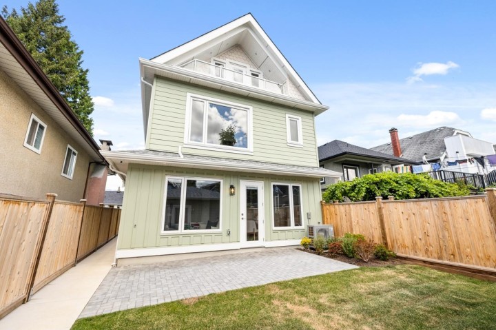 Photo 30 at 2 - 2528 Turner Street, Vancouver East