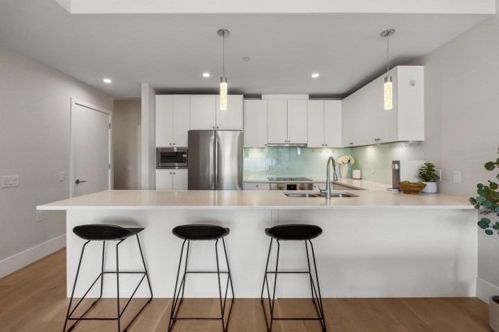 Photo 1 at 206 - 1591 Bowser Avenue, Norgate, North Vancouver