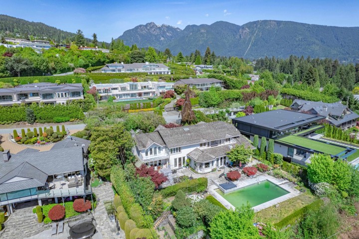 Photo 3 at 740 Knockmaroon Road, British Properties, West Vancouver