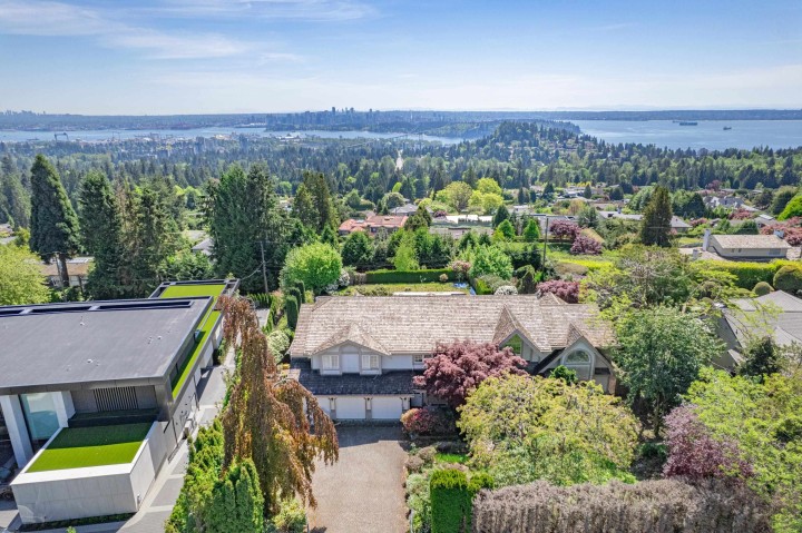 Photo 5 at 740 Knockmaroon Road, British Properties, West Vancouver