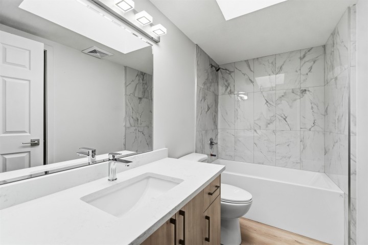 Photo 23 at 305 - 2928 Commercial Drive, Grandview Woodland, Vancouver East