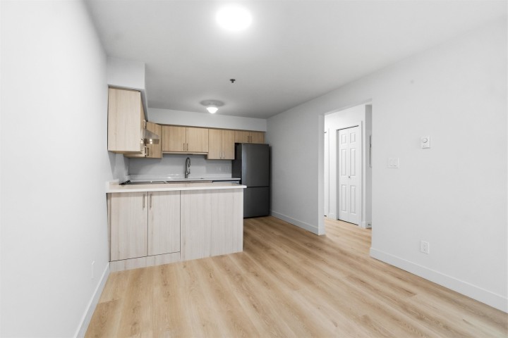 Photo 12 at 305 - 2928 Commercial Drive, Grandview Woodland, Vancouver East