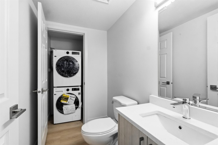 Photo 15 at 305 - 2928 Commercial Drive, Grandview Woodland, Vancouver East