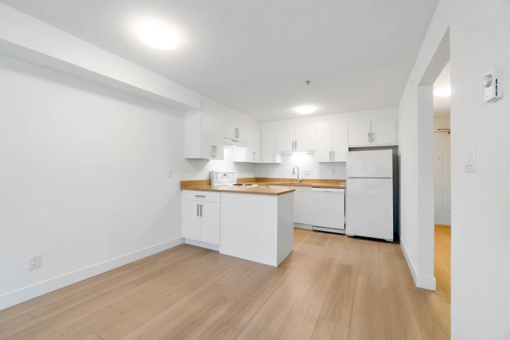 Photo 7 at 209 - 2928 Commercial Drive, Grandview Woodland, Vancouver East