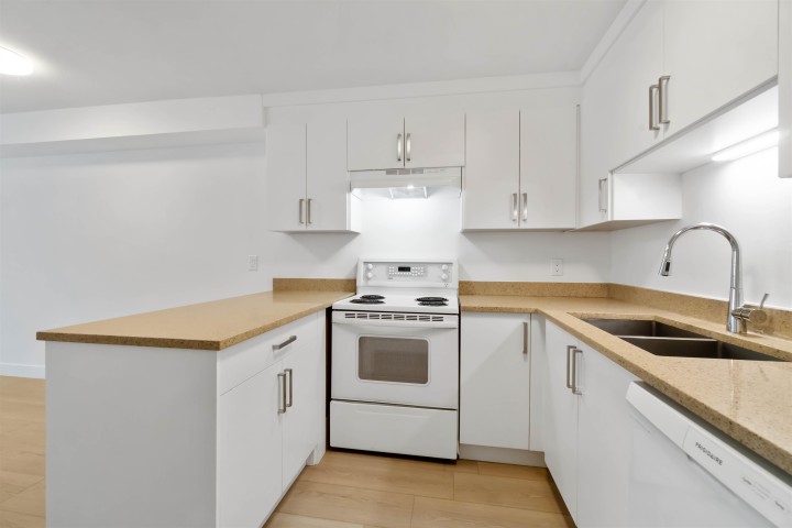 Photo 5 at 209 - 2928 Commercial Drive, Grandview Woodland, Vancouver East
