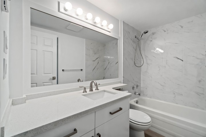 Photo 24 at 209 - 2928 Commercial Drive, Grandview Woodland, Vancouver East