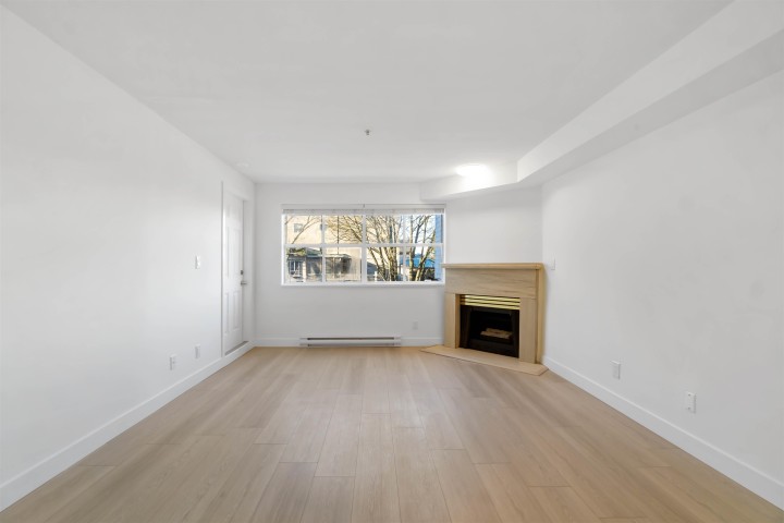 Photo 10 at 209 - 2928 Commercial Drive, Grandview Woodland, Vancouver East