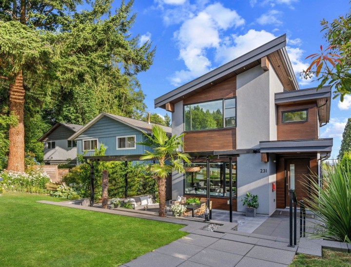 Photo 1 at 231 E 27 Street, Upper Lonsdale, North Vancouver