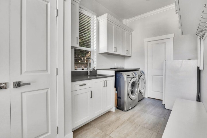 Photo 11 at 738 E 13th Street, Boulevard, North Vancouver