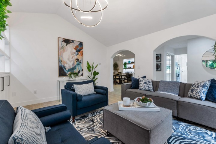 Photo 3 at 1102 Strathaven Drive, Northlands, North Vancouver