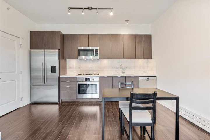 Photo 3 at 301 - 3168 Riverwalk Avenue, Vancouver East