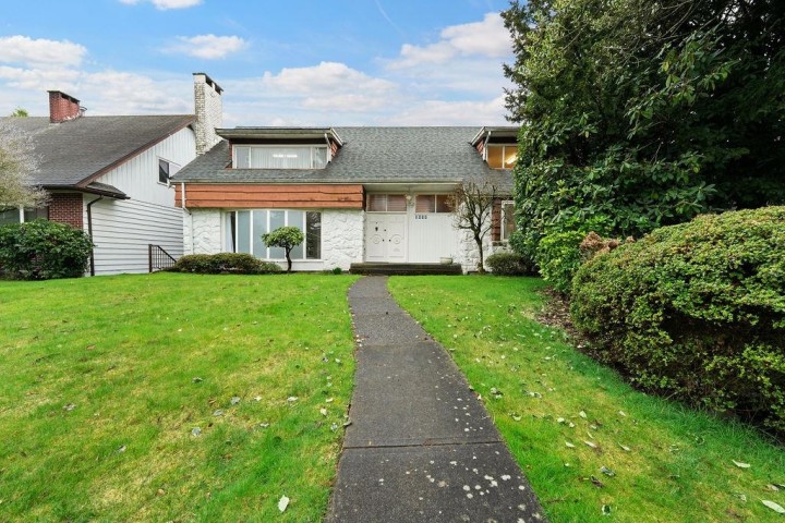 Photo 1 at 1042 W 48th Avenue, South Granville, Vancouver West