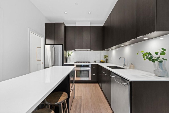 Photo 7 at 141 E 1st Avenue, Mount Pleasant VE, Vancouver East