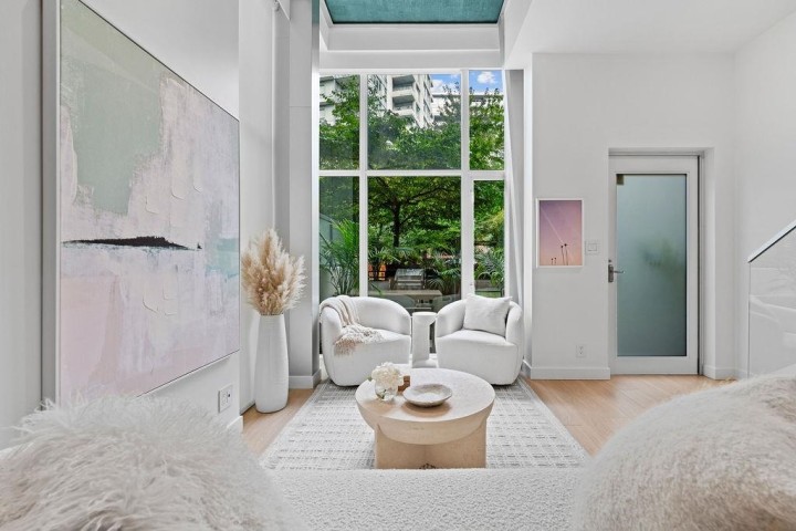 Photo 14 at 141 E 1st Avenue, Mount Pleasant VE, Vancouver East