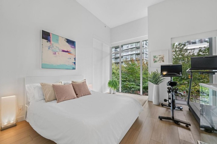 Photo 19 at 141 E 1st Avenue, Mount Pleasant VE, Vancouver East