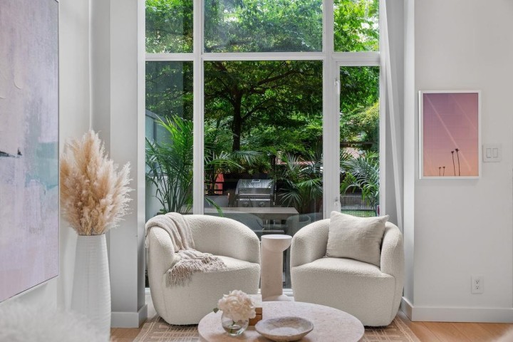 Photo 4 at 141 E 1st Avenue, Mount Pleasant VE, Vancouver East