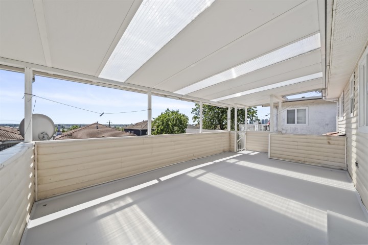 Photo 18 at 638 E 61st Avenue, South Vancouver, Vancouver East