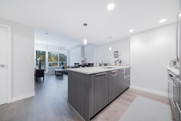 Photo 6 at 402 - 5033 Cambie Street, Cambie, Vancouver West