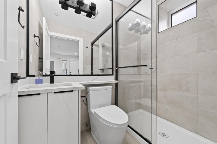 Photo 22 at 5835 Clarendon Street, Killarney VE, Vancouver East