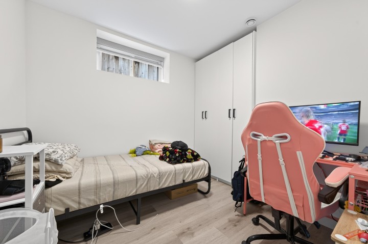 Photo 24 at 5835 Clarendon Street, Killarney VE, Vancouver East