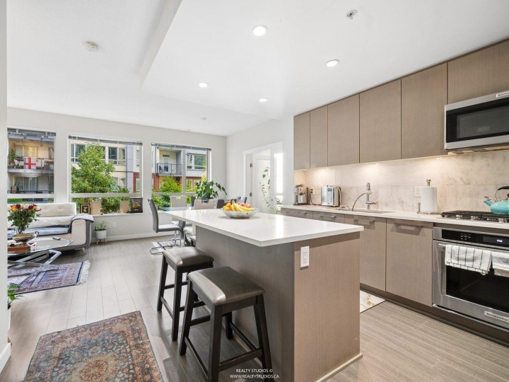 Photo 1 at 213 - 2651 Library Lane, Lynn Valley, North Vancouver