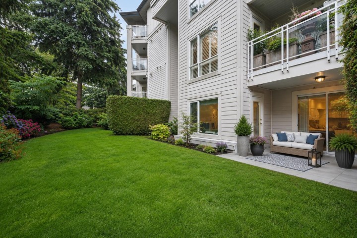 Photo 2 at 208 - 3608 Deercrest Drive, Roche Point, North Vancouver