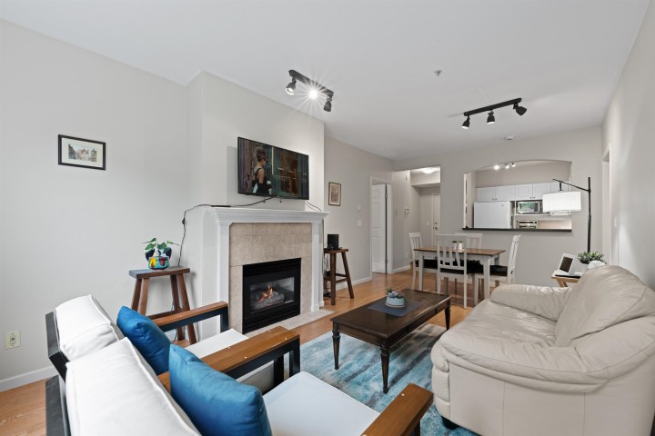 Photo 14 at 208 - 3608 Deercrest Drive, Roche Point, North Vancouver