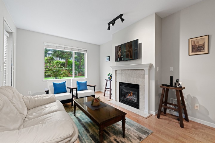 Photo 8 at 208 - 3608 Deercrest Drive, Roche Point, North Vancouver