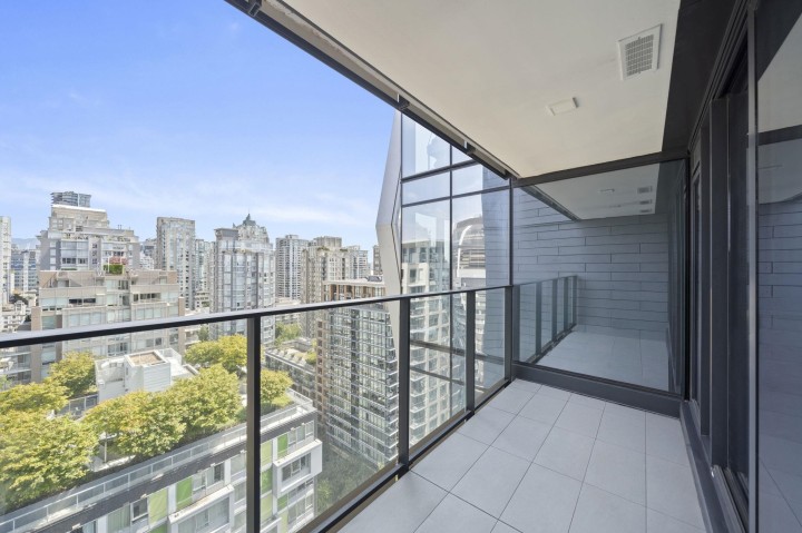 Photo 15 at 1903 - 1111 Richards Street, Downtown VW, Vancouver West