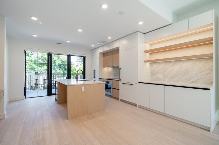 Photo 10 at 107 - 551 W 28th Avenue, Cambie, Vancouver West