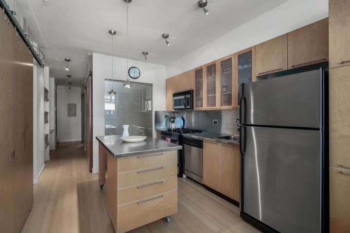 Photo 11 at 402 - 1072 Hamilton Street, Yaletown, Vancouver West
