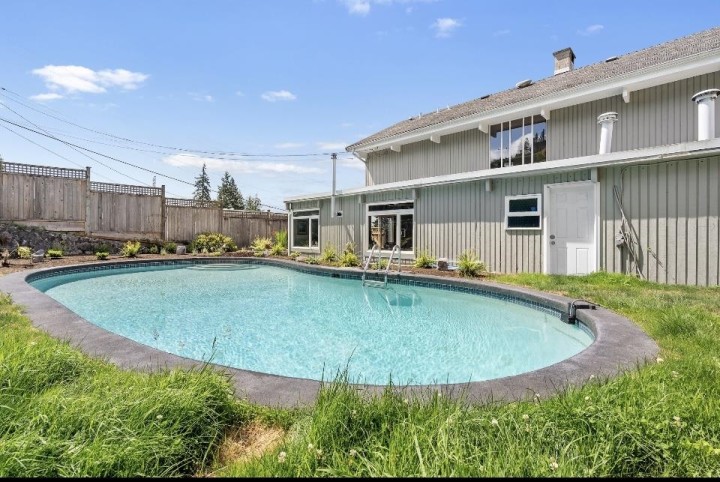 Photo 5 at 442 Monteray Avenue, Upper Delbrook, North Vancouver