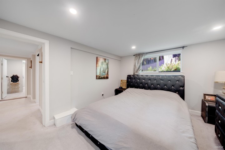 Photo 27 at 3870 Emerald Drive, Edgemont, North Vancouver