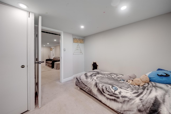 Photo 30 at 3870 Emerald Drive, Edgemont, North Vancouver