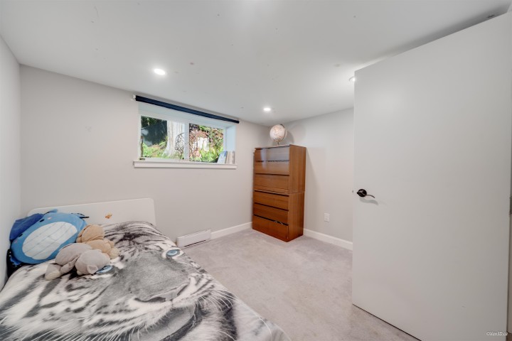 Photo 31 at 3870 Emerald Drive, Edgemont, North Vancouver