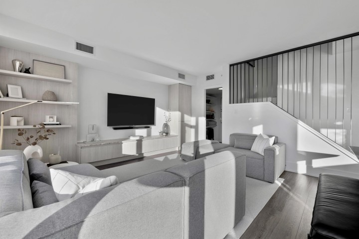 Photo 3 at 713 - 1887 Crowe Street, False Creek, Vancouver West