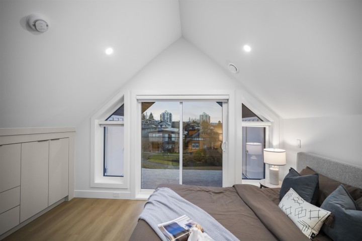 Photo 15 at 1 - 3623 Triumph Street, Vancouver East
