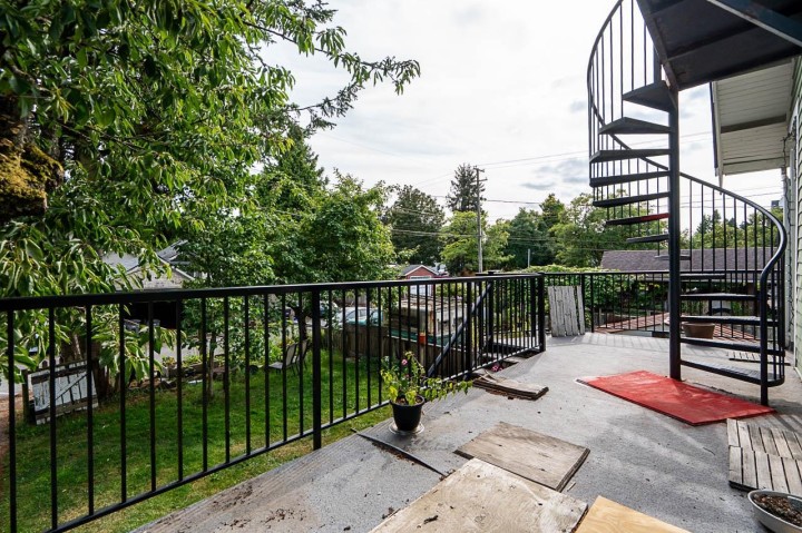 Photo 10 at 2814 Trinity Street, Hastings Sunrise, Vancouver East