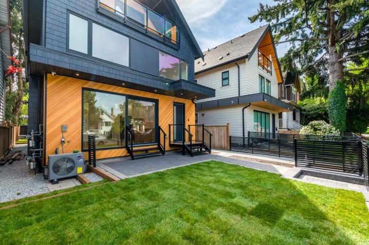 Photo 37 at 1 - 950 W 17th Avenue, Cambie, Vancouver West
