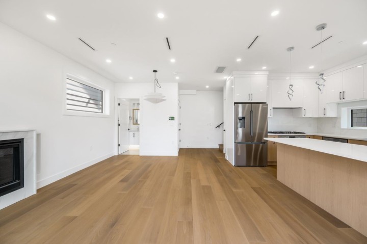Photo 15 at 1 - 950 W 17th Avenue, Cambie, Vancouver West