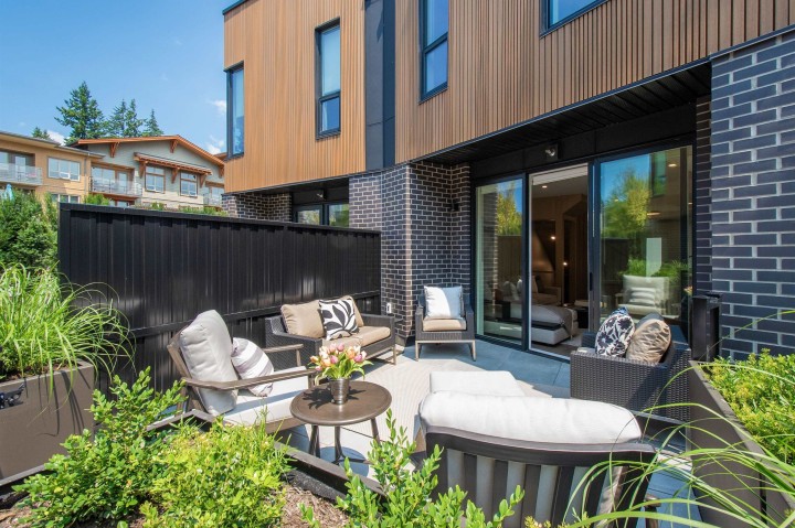 Photo 4 at 3181 Canfield Crescent, Edgemont, North Vancouver