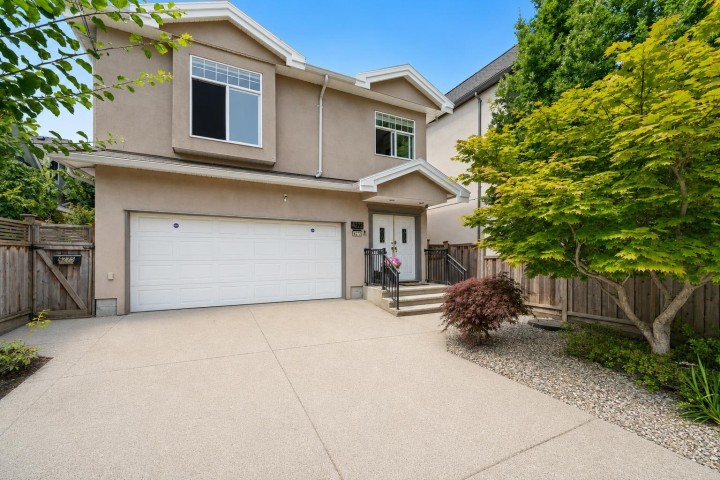 Photo 1 at 4273 Quebec Street, Main, Vancouver East
