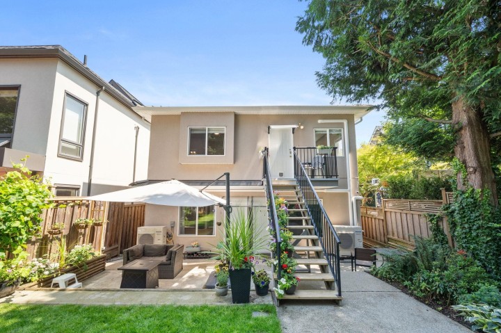 Photo 15 at 4273 Quebec Street, Main, Vancouver East